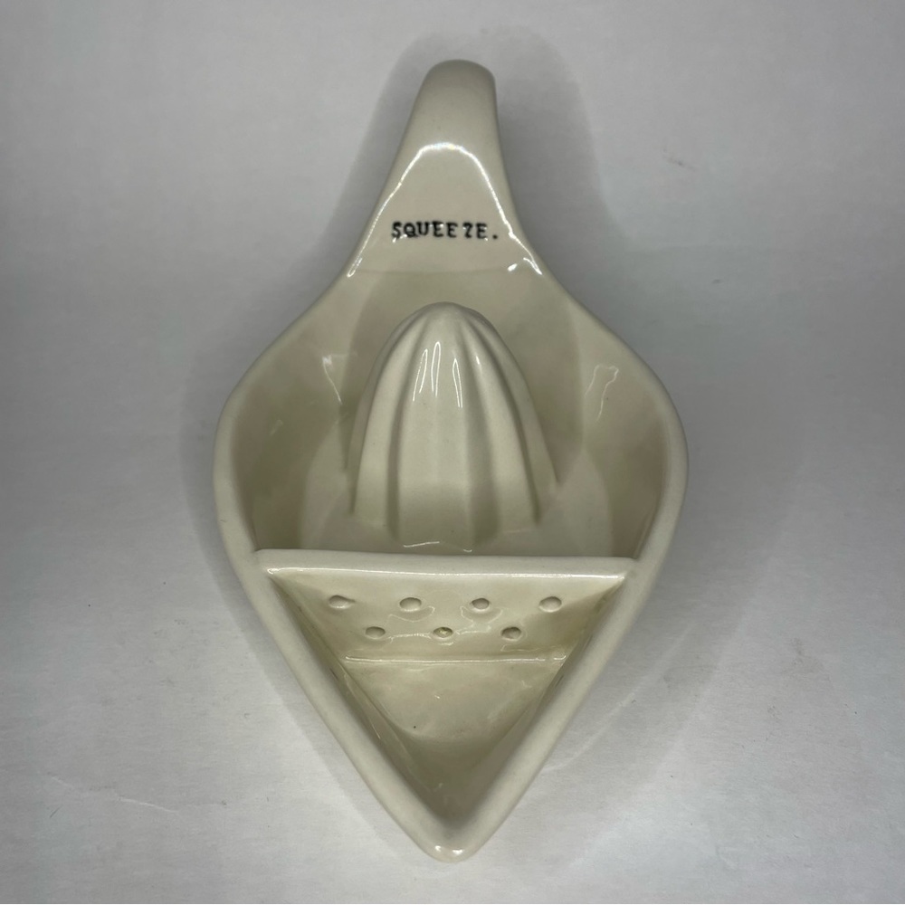 Vintage Rae Dunn Boutique Lemon Orange Squeezer Juicer by Magenta Ceramic Baker - Picture 4 of 5
